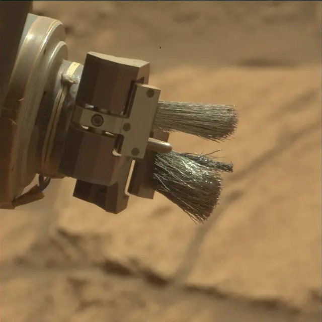 Sol 3388: Mast Camera (Mastcam)