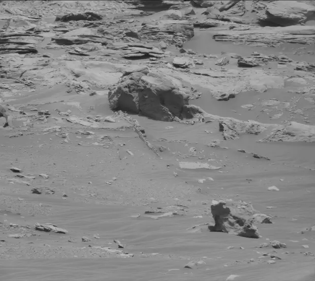 Sol 3391: Mast Camera (Mastcam)