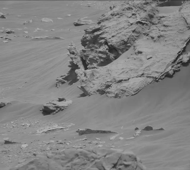 Sol 3391: Mast Camera (Mastcam)