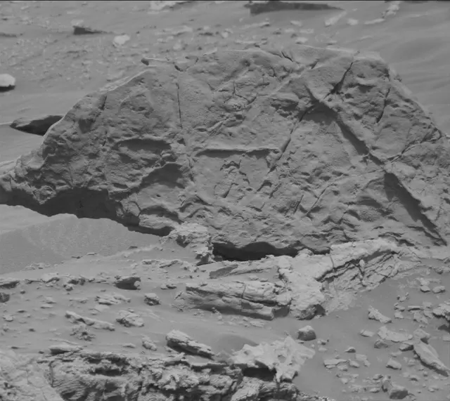 Sol 3391: Mast Camera (Mastcam)