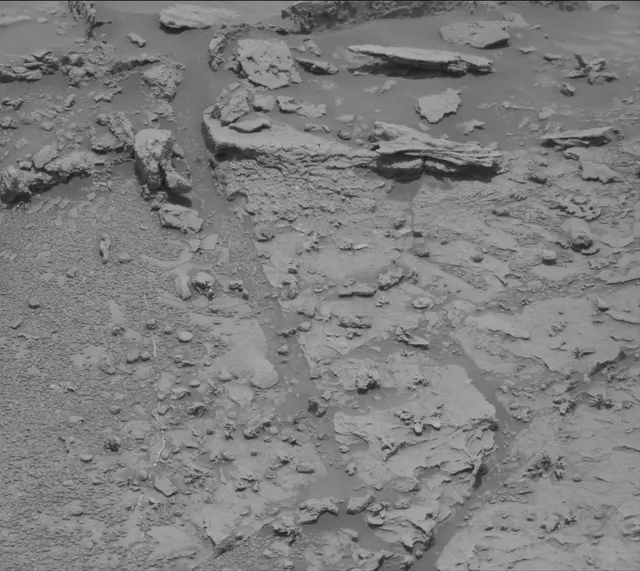 Sol 3391: Mast Camera (Mastcam)