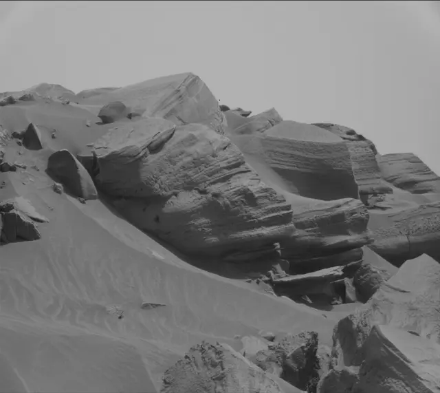 Sol 3392: Mast Camera (Mastcam)