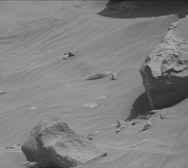 Sol 3392: Mast Camera (Mastcam)