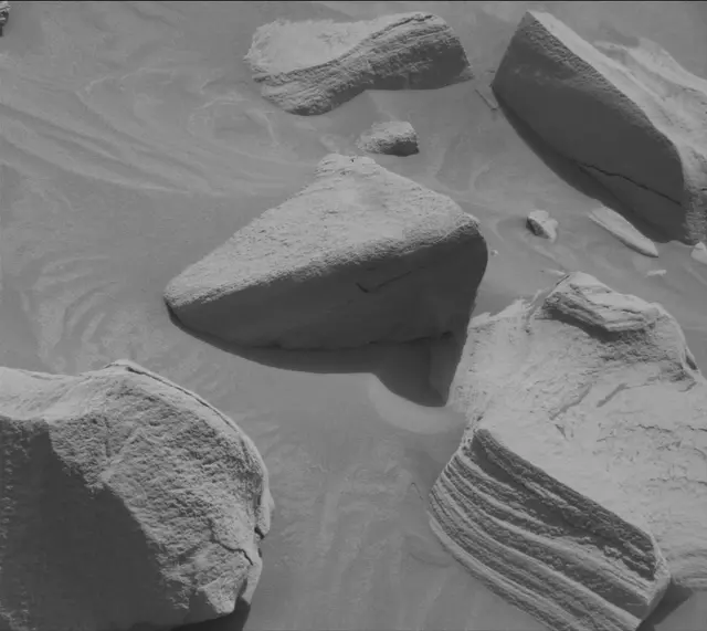 Sol 3392: Mast Camera (Mastcam)