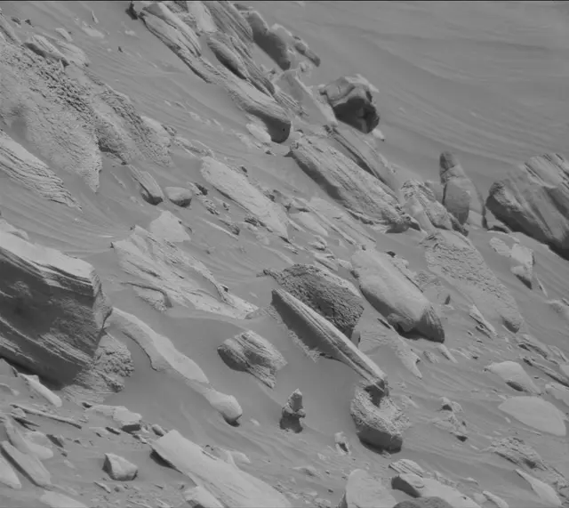 Sol 3392: Mast Camera (Mastcam)