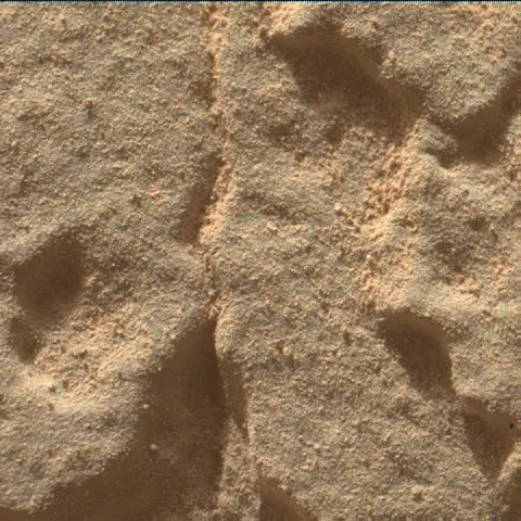 Sol 3392: Mars Hand Lens Imager (MAHLI)