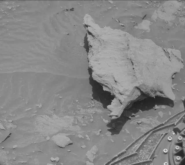 Sol 3393: Mast Camera (Mastcam)