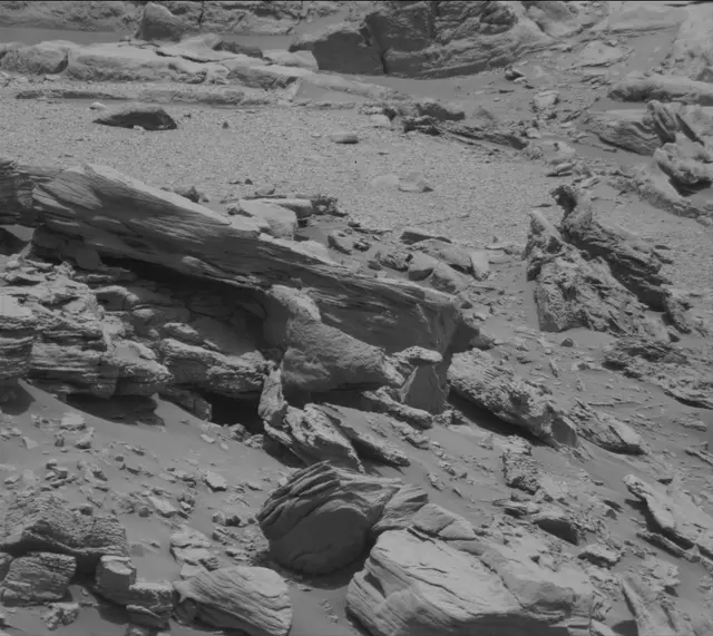 Sol 3395: Mast Camera (Mastcam)