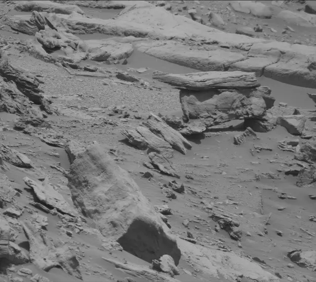 Sol 3395: Mast Camera (Mastcam)
