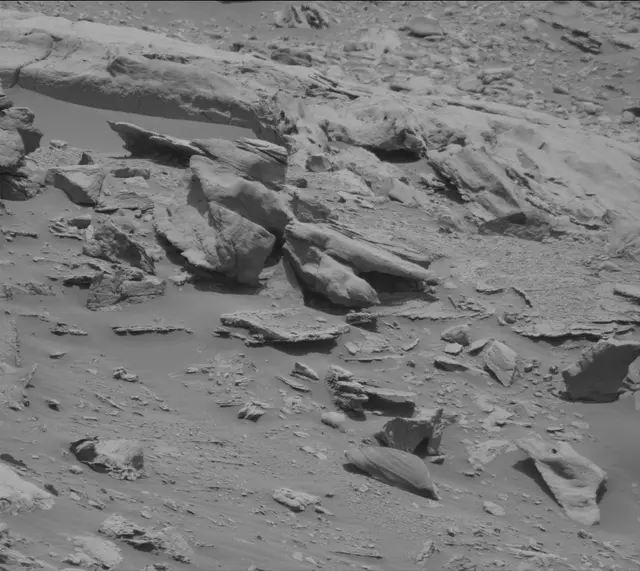 Sol 3395: Mast Camera (Mastcam)