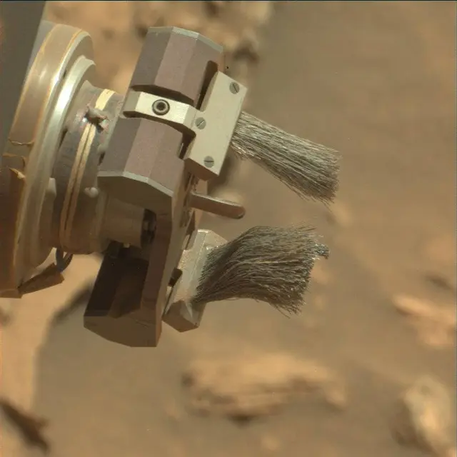 Sol 3395: Mast Camera (Mastcam)