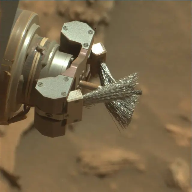Sol 3395: Mast Camera (Mastcam)