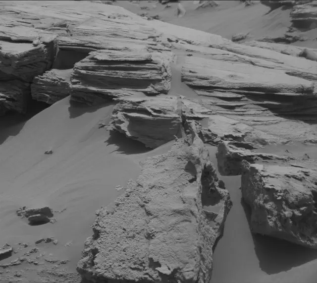 Sol 3396: Mast Camera (Mastcam)