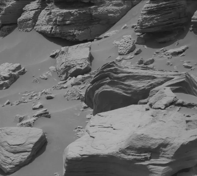 Sol 3398: Mast Camera (Mastcam)