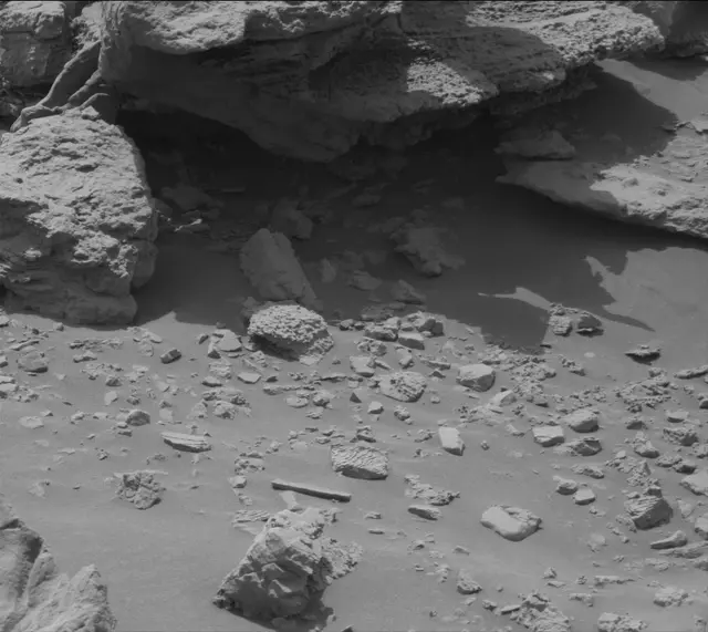 Sol 3398: Mast Camera (Mastcam)
