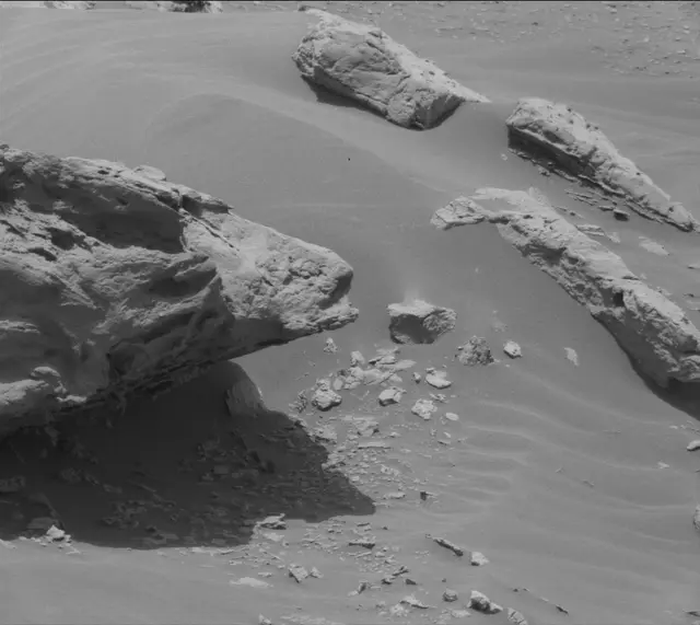 Sol 3398: Mast Camera (Mastcam)