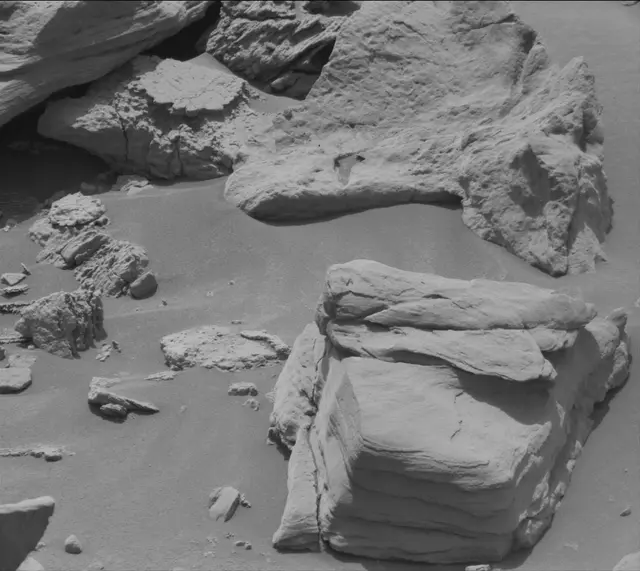 Sol 3398: Mast Camera (Mastcam)