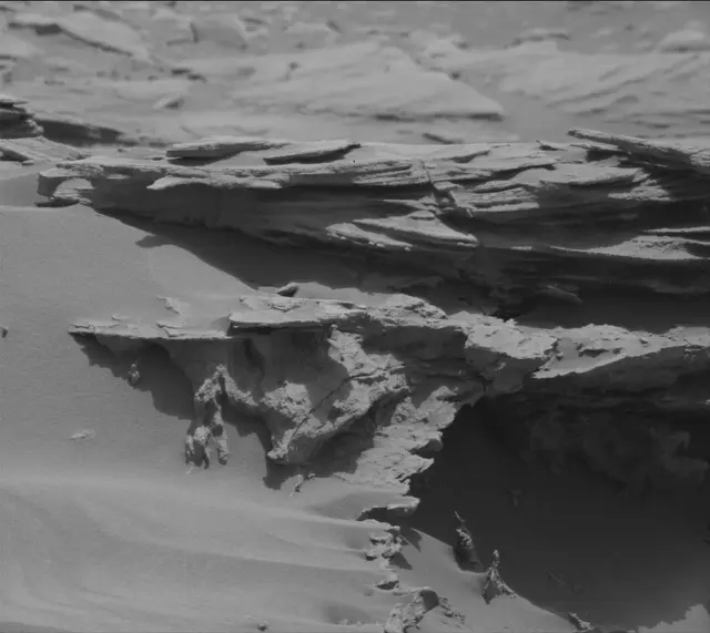 Sol 3399: Mast Camera (Mastcam)