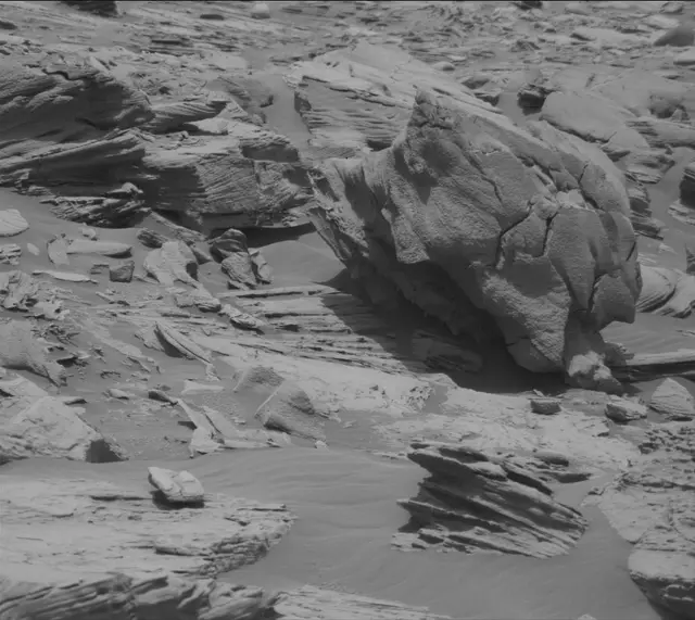 Sol 3401: Mast Camera (Mastcam)