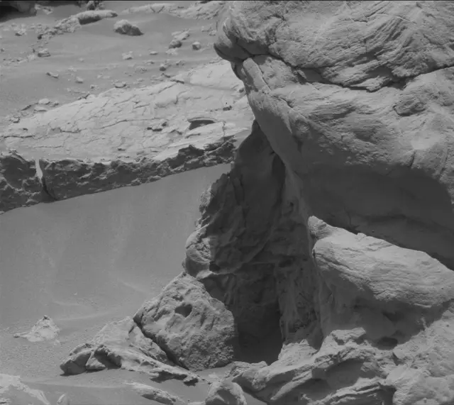 Sol 3403: Mast Camera (Mastcam)