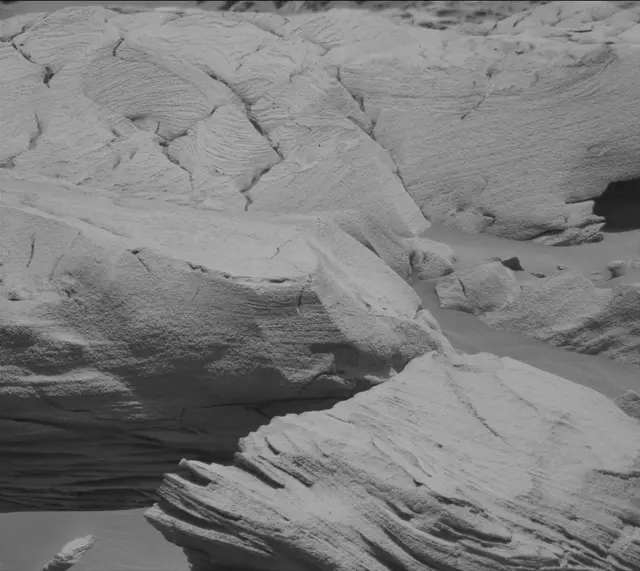 Sol 3413: Mast Camera (Mastcam)