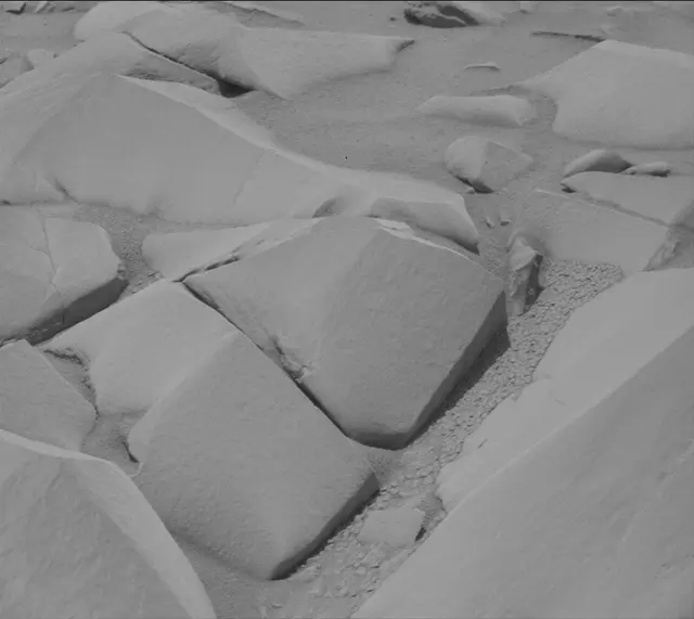 Sol 3421: Mast Camera (Mastcam)