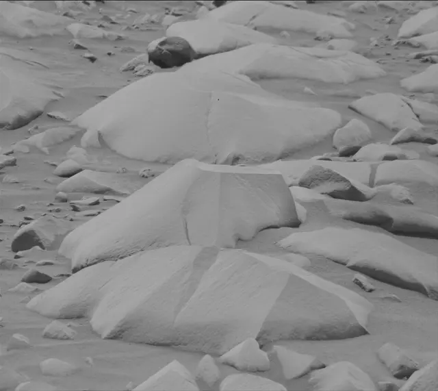 Sol 3422: Mast Camera (Mastcam)