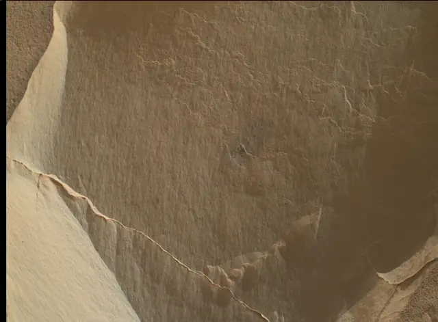 Sol 3422: Mars Hand Lens Imager (MAHLI)