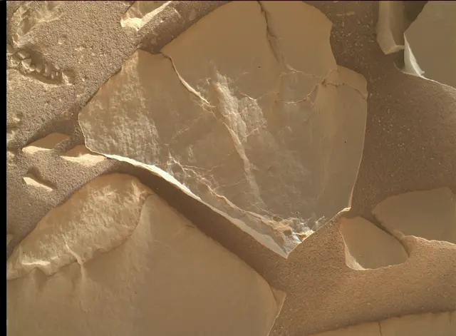 Sol 3422: Mars Hand Lens Imager (MAHLI)