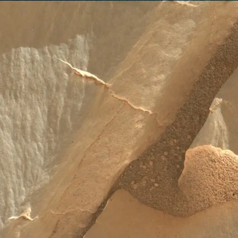 Sol 3422: Mars Hand Lens Imager (MAHLI)