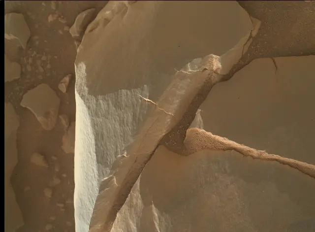 Sol 3422: Mars Hand Lens Imager (MAHLI)