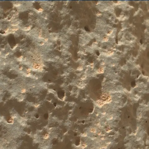 Sol 3432: Mars Hand Lens Imager (MAHLI)