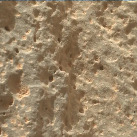 Sol 3432: Mars Hand Lens Imager (MAHLI)