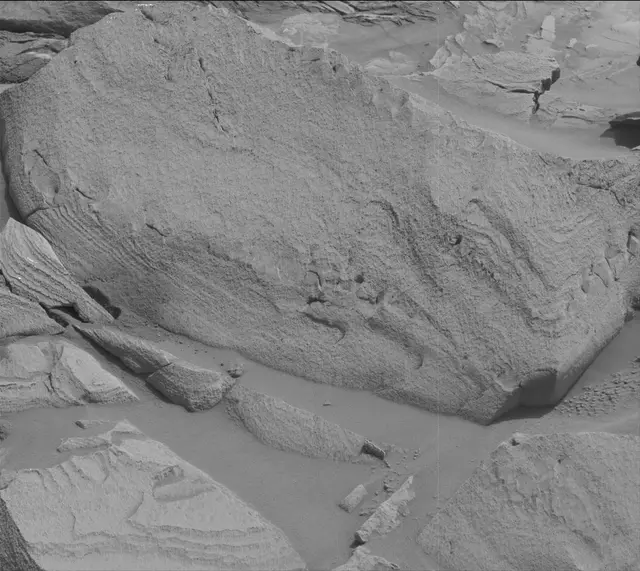 Sol 3435: Mast Camera (Mastcam)