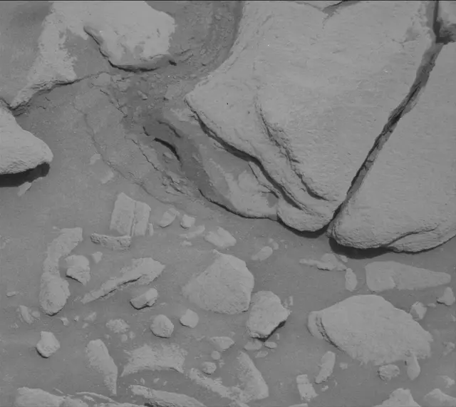 Sol 3435: Mast Camera (Mastcam)
