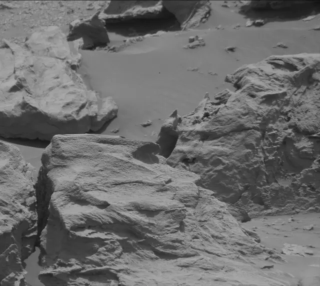 Sol 3437: Mast Camera (Mastcam)