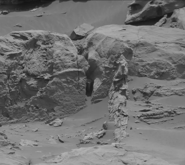 Sol 3437: Mast Camera (Mastcam)