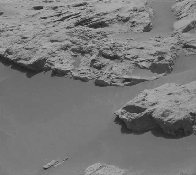 Sol 3437: Mast Camera (Mastcam)