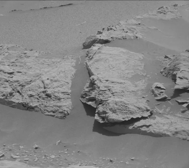 Sol 3437: Mast Camera (Mastcam)