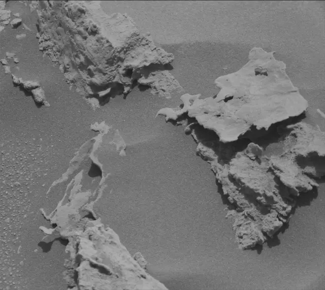 Sol 3437: Mast Camera (Mastcam)