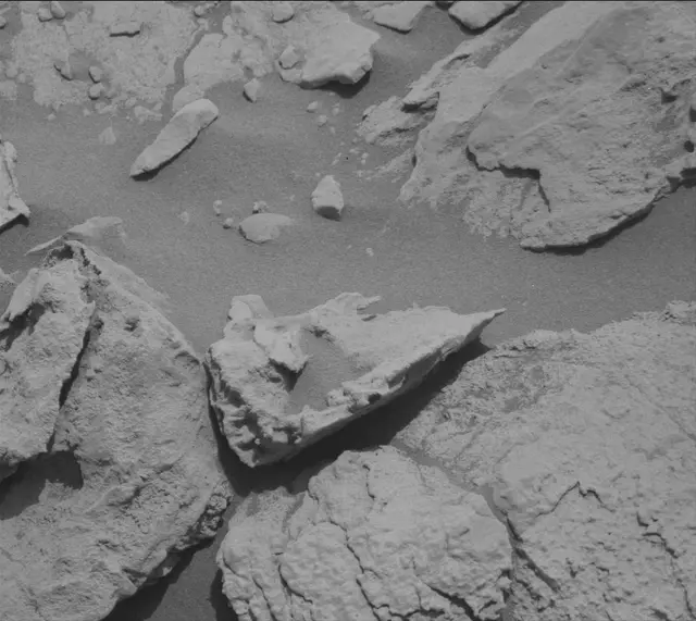 Sol 3437: Mast Camera (Mastcam)
