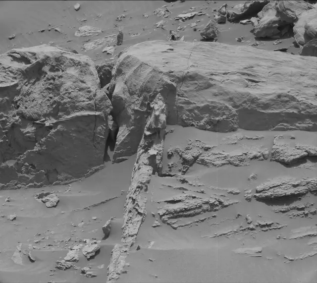 Sol 3443: Mast Camera (Mastcam)