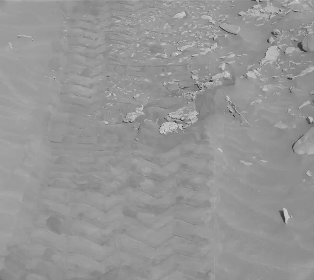Sol 3444: Mast Camera (Mastcam)