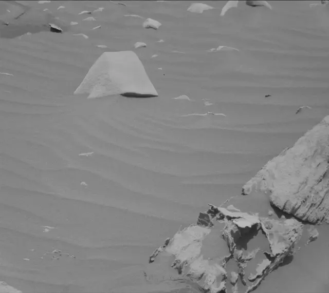 Sol 3444: Mast Camera (Mastcam)