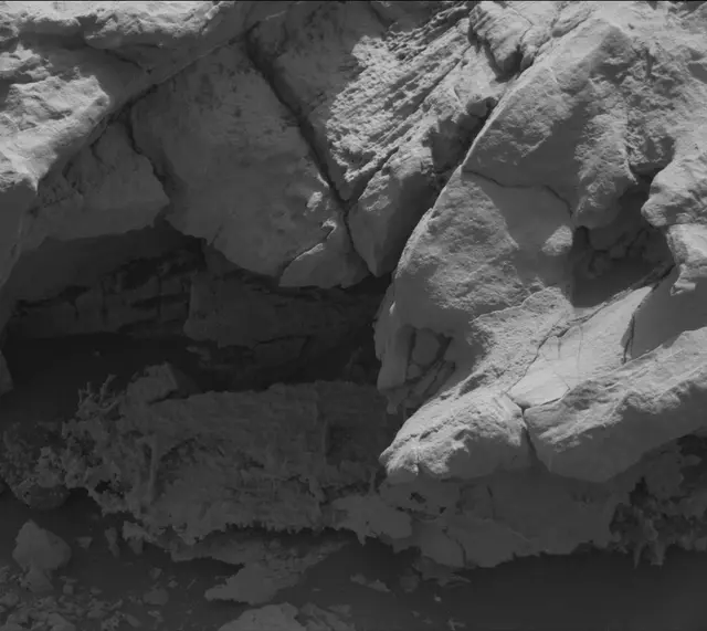 Sol 3449: Mast Camera (Mastcam)