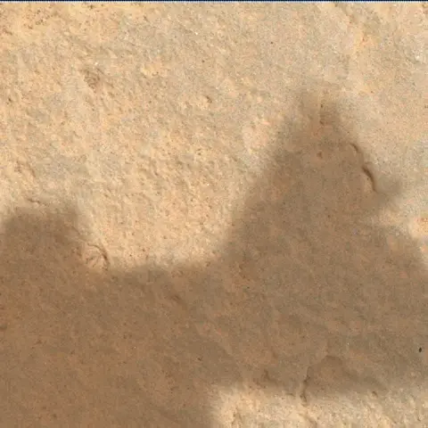 Sol 3449: Mars Hand Lens Imager (MAHLI)