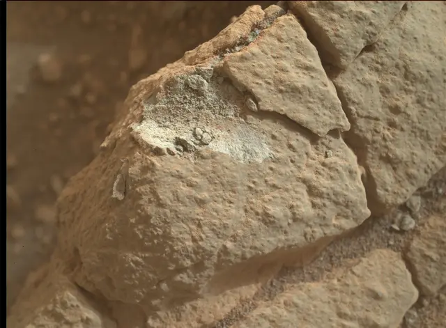 Sol 3451: Mars Hand Lens Imager (MAHLI)
