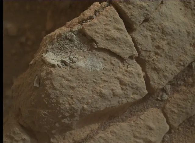 Sol 3451: Mars Hand Lens Imager (MAHLI)