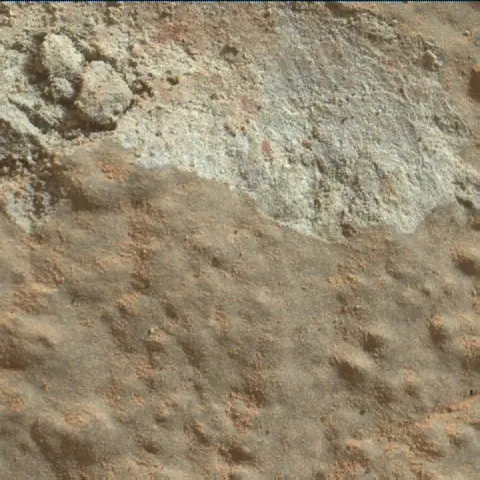 Sol 3451: Mars Hand Lens Imager (MAHLI)