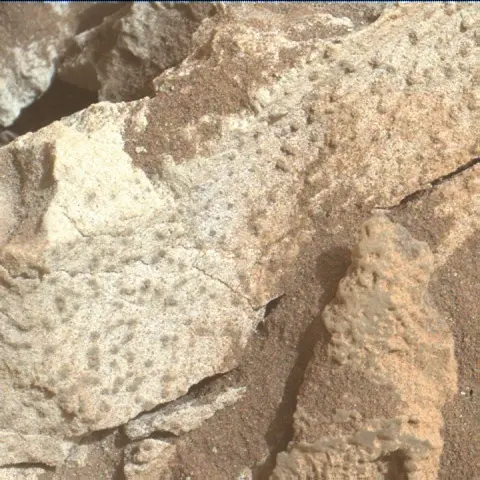 Sol 3451: Mars Hand Lens Imager (MAHLI)